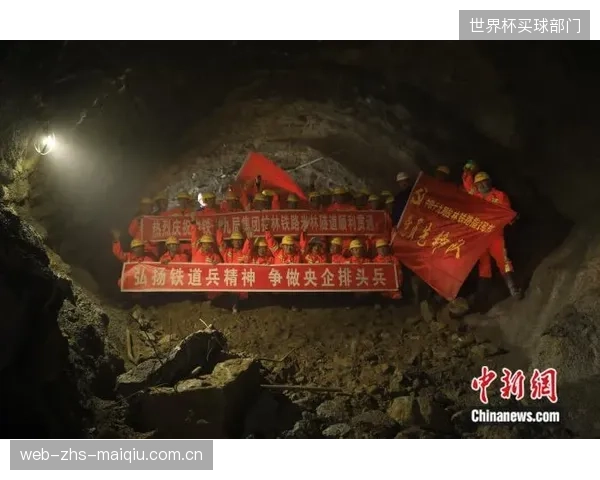 老将拉林作为战术支点，其在高原比赛后半段的头球优势可能成为关键变招。